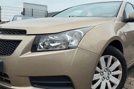Chevrolet Cruze 67.000 km 2.690 &euro; Hildesheim 31137