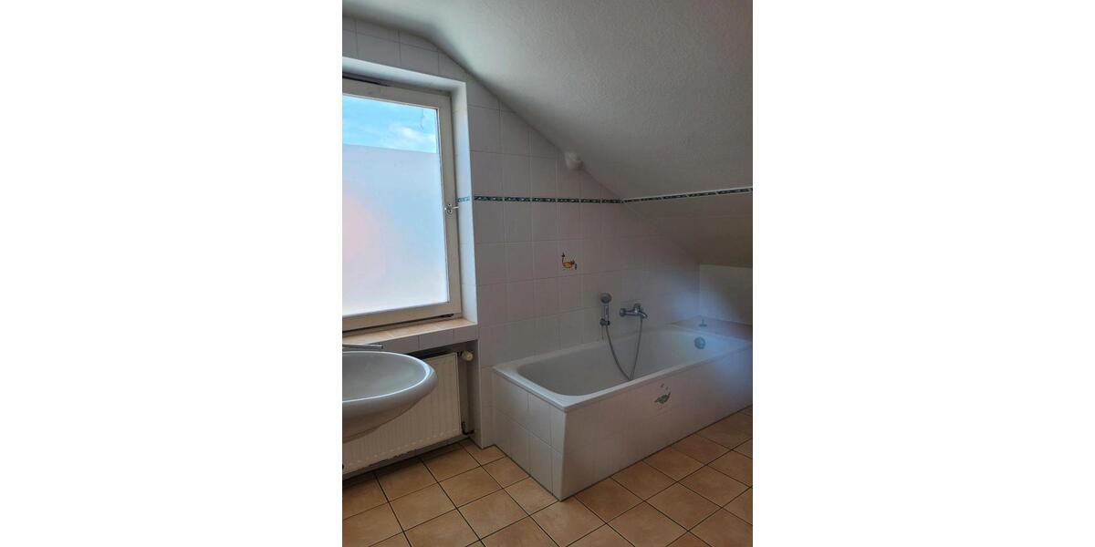 Dachgeschoßwohnung Lamspringe - 3 Zimmer, 70 m&sup2;, 500&euro; | Angebot:26015641