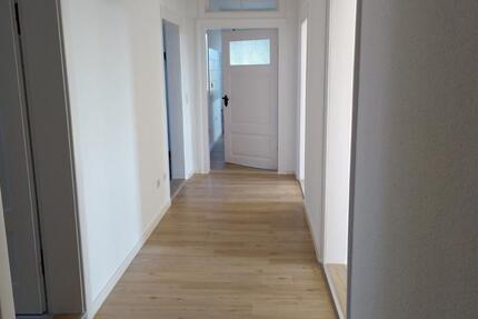 Wohnung Bad Salzdetfurth - 4 Zimmer, 106 m&sup2;, 750&euro; | Angebot:25650355