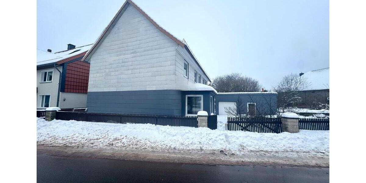 Etagenwohnung Sibbesse - 5 Zimmer, 130 m&sup2;, 980&euro; | Angebot:25352621