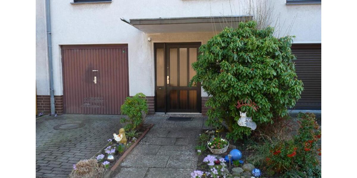 Reihenhaus Hannover Buchholz-Kleefeld - 7 Zimmer, 180 m&sup2;, 520.000&euro; | Angebot:25086228