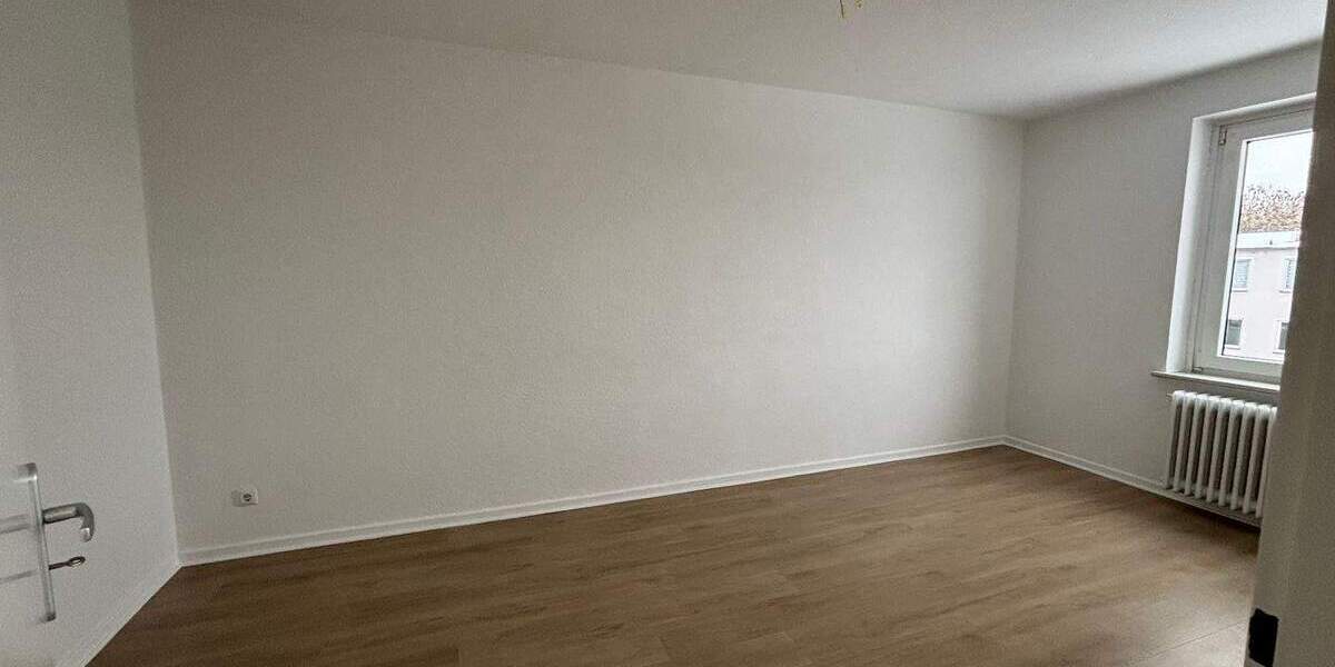 Etagenwohnung Salzgitter Lebenstedt - 3 Zimmer, 63 m&sup2;, 420&euro; | Angebot:25708272