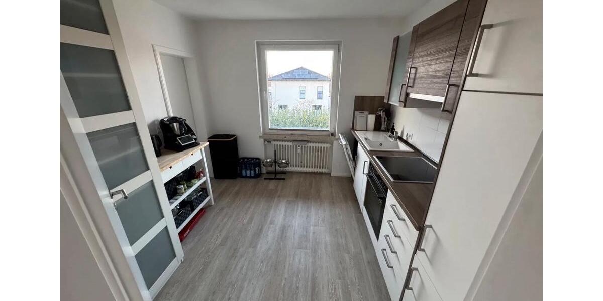 Etagenwohnung Hildesheim - 3 Zimmer, 97 m&sup2;, 935&euro; | Angebot:26020544