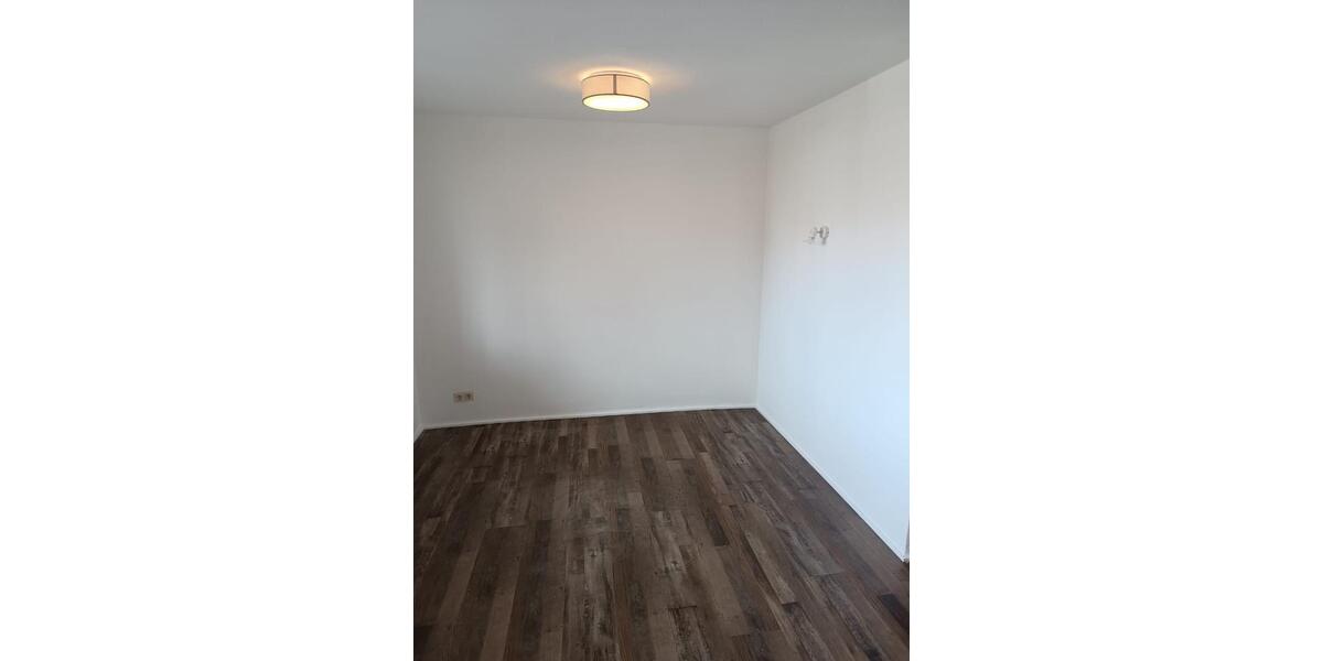 Etagenwohnung Laatzen - 2 Zimmer, 55 m&sup2;, 700&euro; | Angebot:25987039