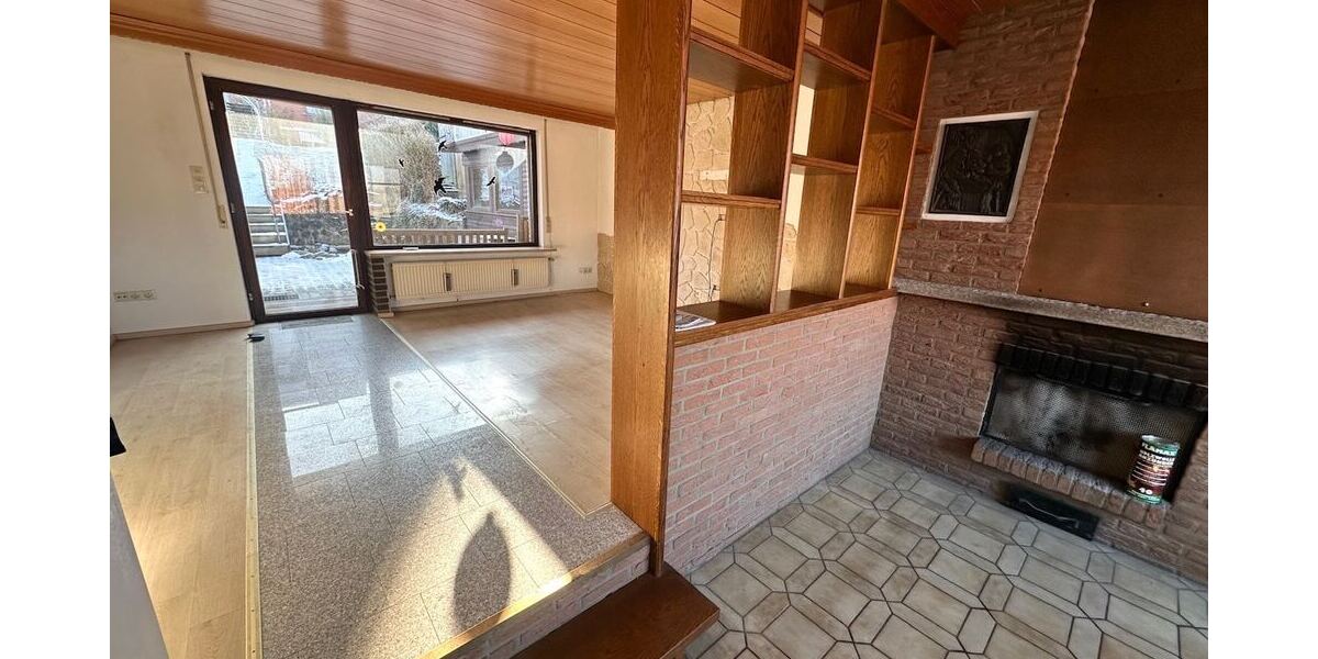 Großzügiges Wohnen mit tollem Weitblick - Einfamilienhaus Bad Salzdetfurth | Angebot:23688008