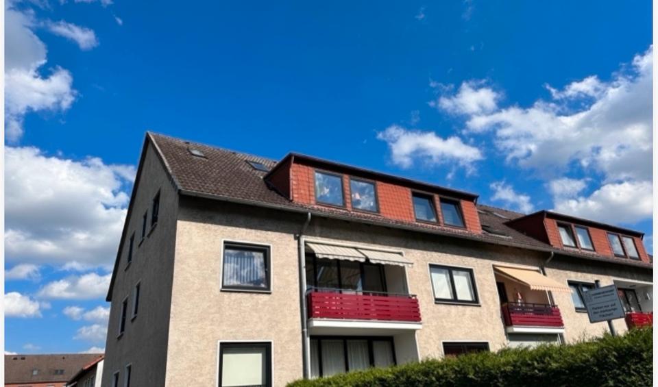 Dachgeschoßwohnung Sarstedt - 3 Zimmer, 68 m&sup2;, 700&euro; | Angebot:25916813