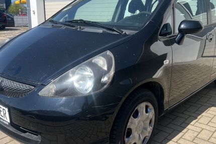 Honda Jazz 180.000 km 1.790 &euro; Hannover/Pattensen 30982