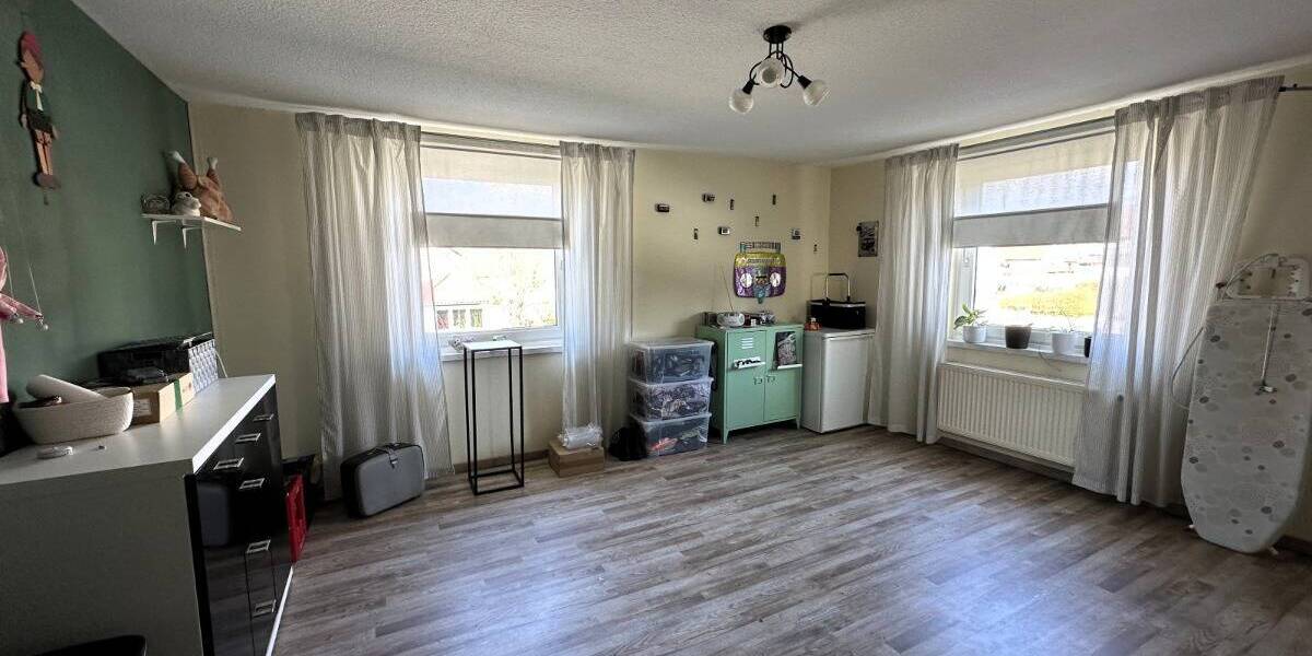 Einfamilienhaus Hildesheim Sorsum - 7 Zimmer, 180 m&sup2;, 349.000&euro; | Angebot:25681957