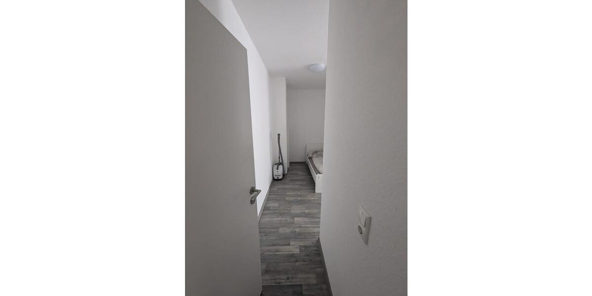 Etagenwohnung Hannover - 2 Zimmer, 60 m&sup2;, 1.200&euro; | Angebot:26020779