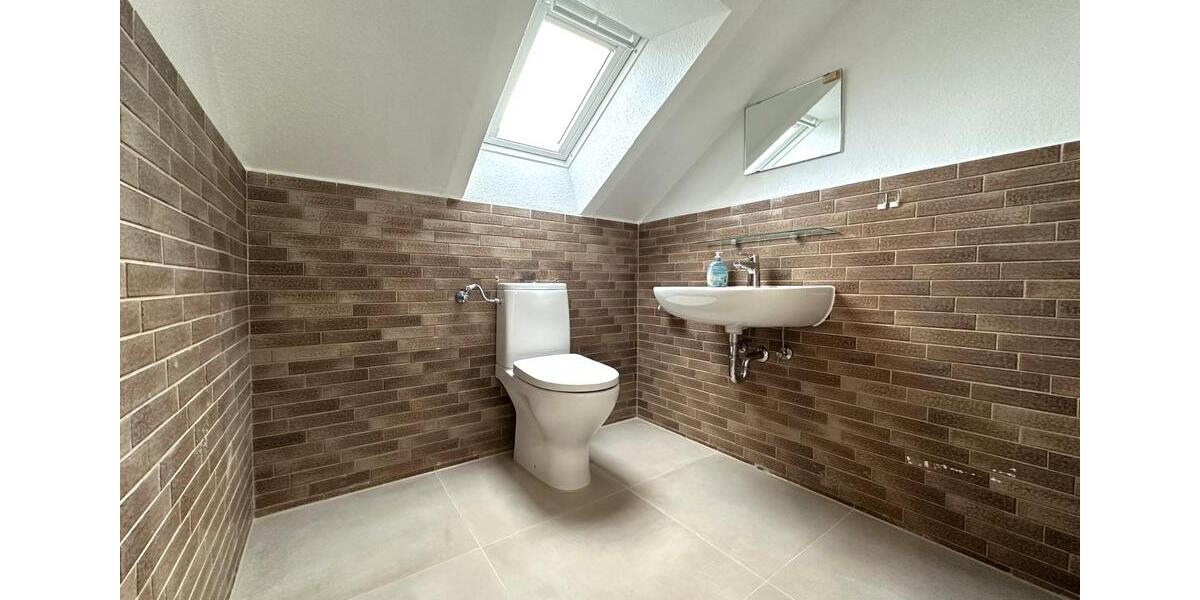 Dachgeschoßwohnung Ronnenberg - 3 Zimmer, 97 m&sup2;, 900&euro; | Angebot:25674744