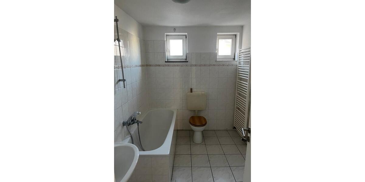 Dachgeschoßwohnung Hildesheim - 4 Zimmer, 92 m&sup2;, 695&euro; | Angebot:25149293