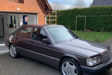 Mercedes-Benz 190 231.680 km 13.499 &euro; Lehrte 31275