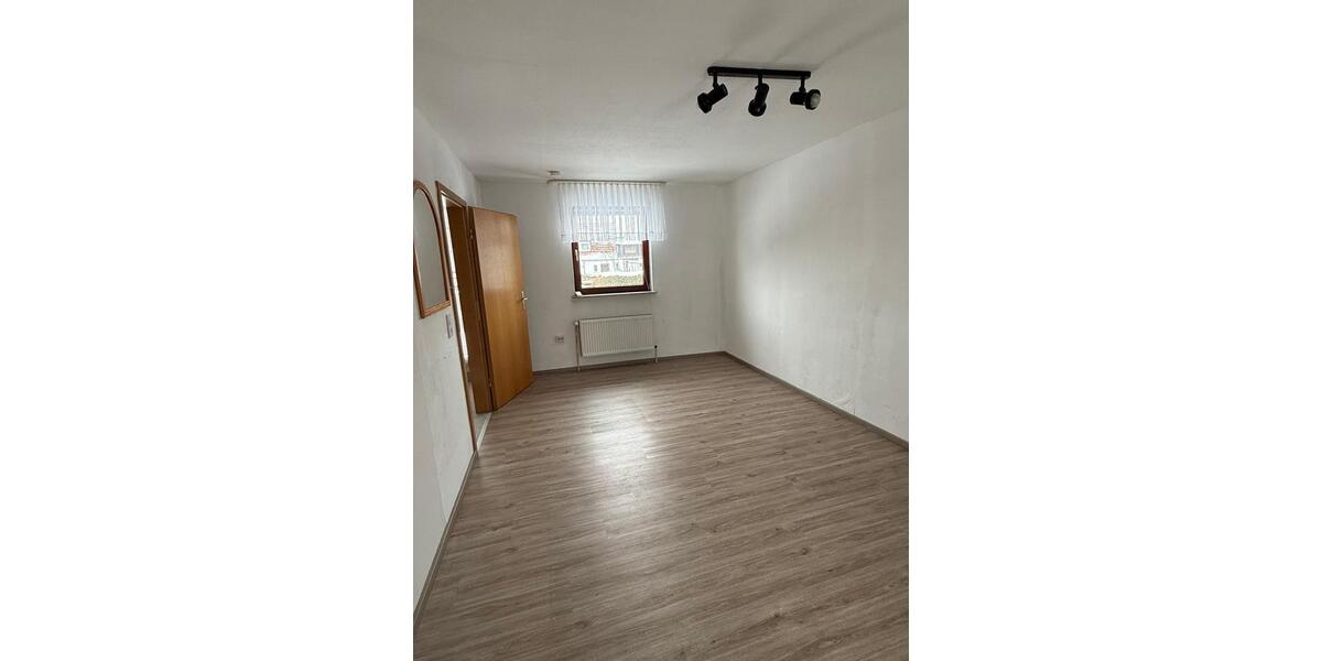 Reihenhaus Salzgitter - 3 Zimmer, 111 m&sup2;, 200.000&euro; | Angebot:26016588