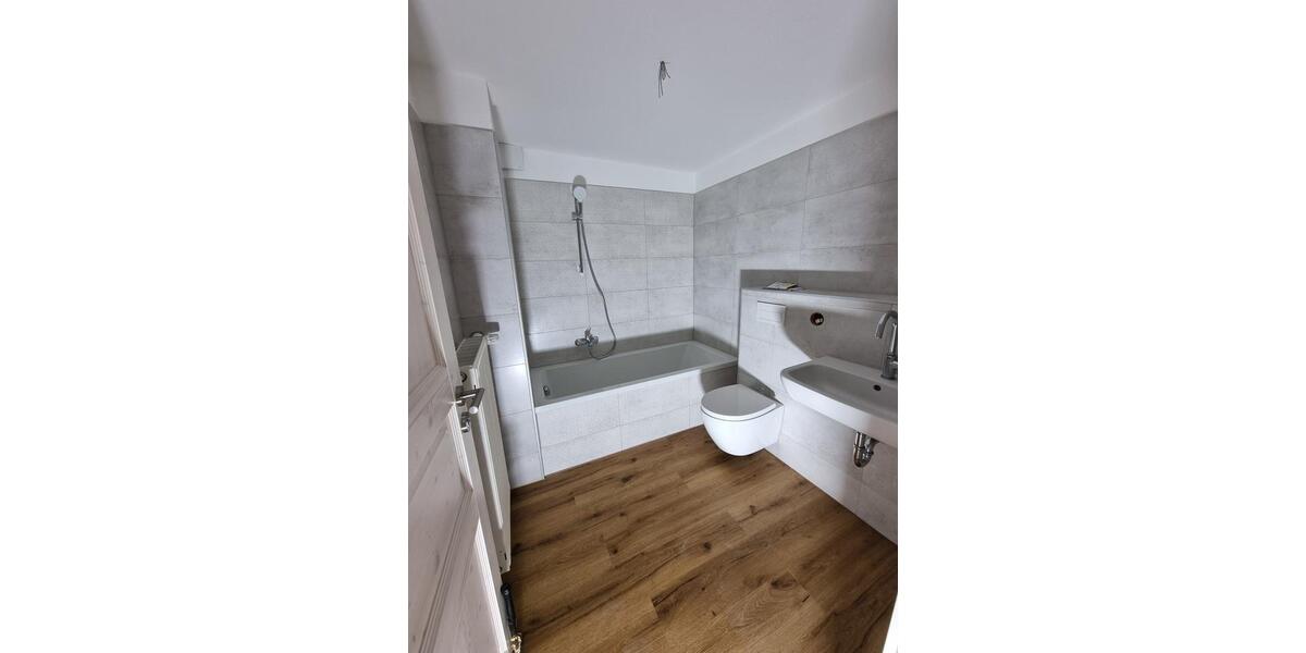 Etagenwohnung Salzhemmendorf - 4 Zimmer, 120 m&sup2;, 900&euro; | Angebot:25756587
