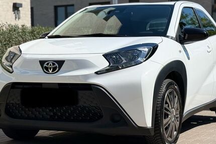 Toyota Aygo (X) 18.000 km 13.599 &euro; Hannover 30179