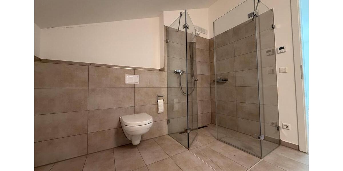 Dachgeschoßwohnung Laatzen - 2 Zimmer, 82 m&sup2;, 1.090&euro; | Angebot:26541033