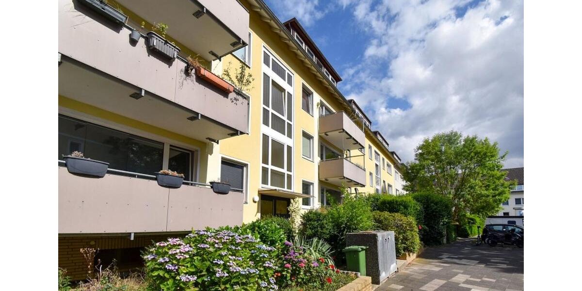 Etagenwohnung Hildesheim - 2 Zimmer, 72 m&sup2;, 690&euro; | Angebot:25895338