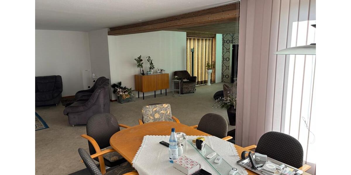 Bungalow Lengede - 10 Zimmer, 310 m&sup2;, 390.000&euro; | Angebot:26047125