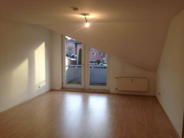 Etagenwohnung Diekholzen - 3 Zimmer, 82 m&sup2;, 650&euro; | Angebot:23477980