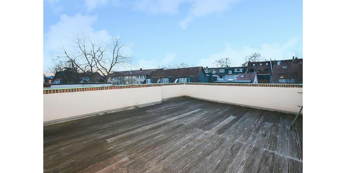 Einfamilienhaus Hildesheim - 11 Zimmer, 360 m&sup2;, 2.500&euro; | Angebot:25415382