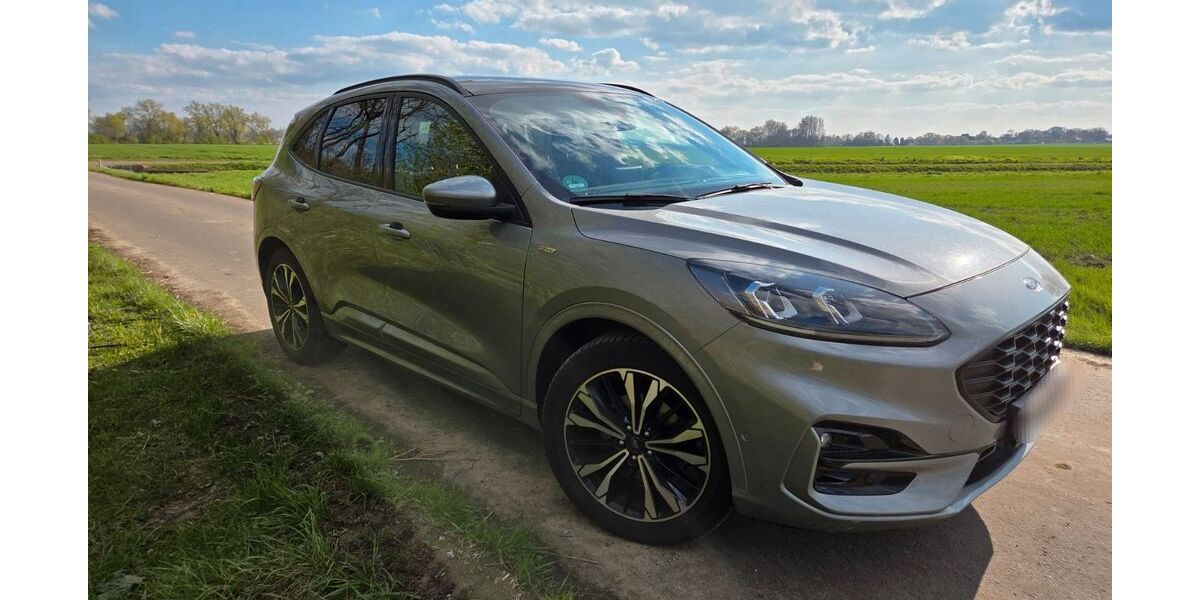 Ford Kuga 65.000 km 17.999 &euro; Sarstedt 31157