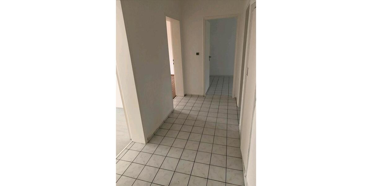 Etagenwohnung Salzgitter - 3 Zimmer, 63 m&sup2;, 750&euro; | Angebot:25409442