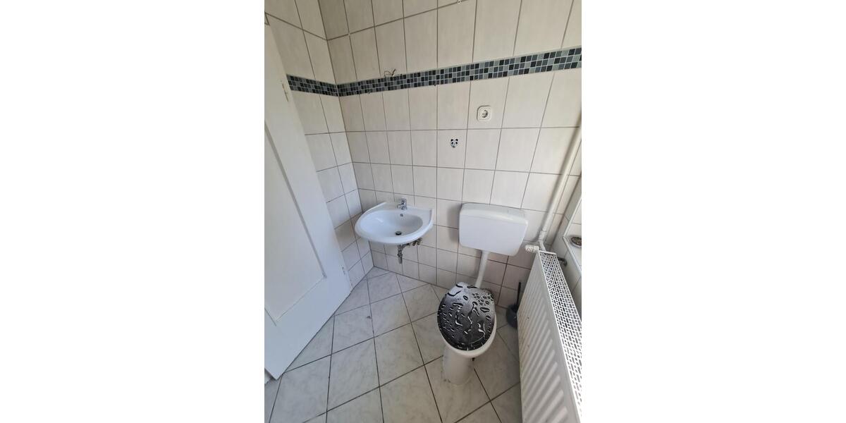 Etagenwohnung Springe - 1 Zimmer, 10 m&sup2;, 300&euro; | Angebot:25402907