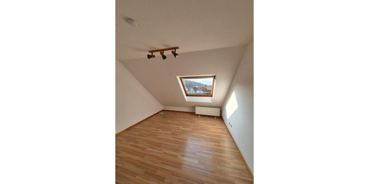 Dachgeschoßwohnung Salzgitter Ortschaft Nord - 3 Zimmer, 60 m&sup2;, 112.000&euro; | Angebot:25299125