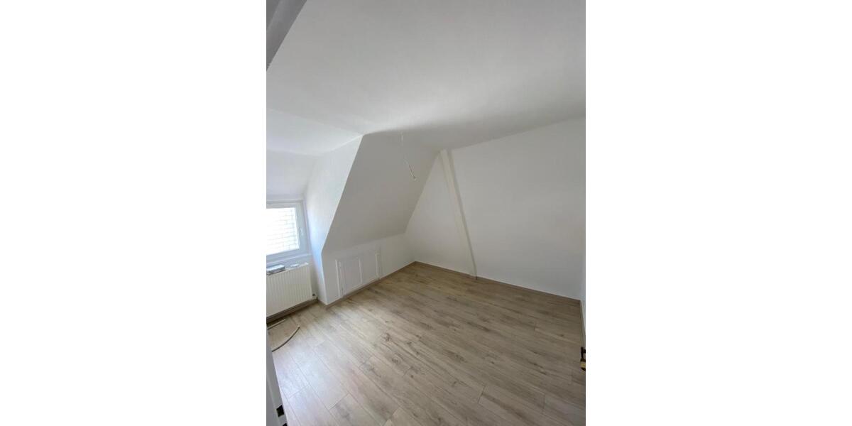Dachgeschoßwohnung Hildesheim - 3 Zimmer, 59 m&sup2;, 645&euro; | Angebot:25852170