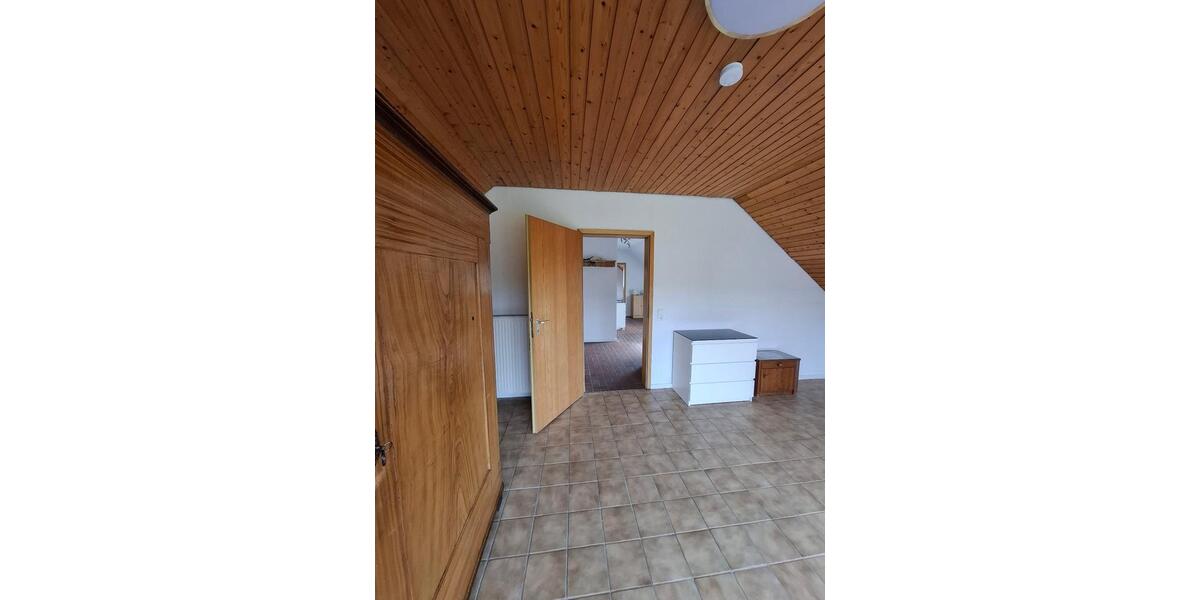 Dachgeschoßwohnung Hildesheim Bockfeld - 2 Zimmer, 62 m&sup2;, 450&euro; | Angebot:26660397