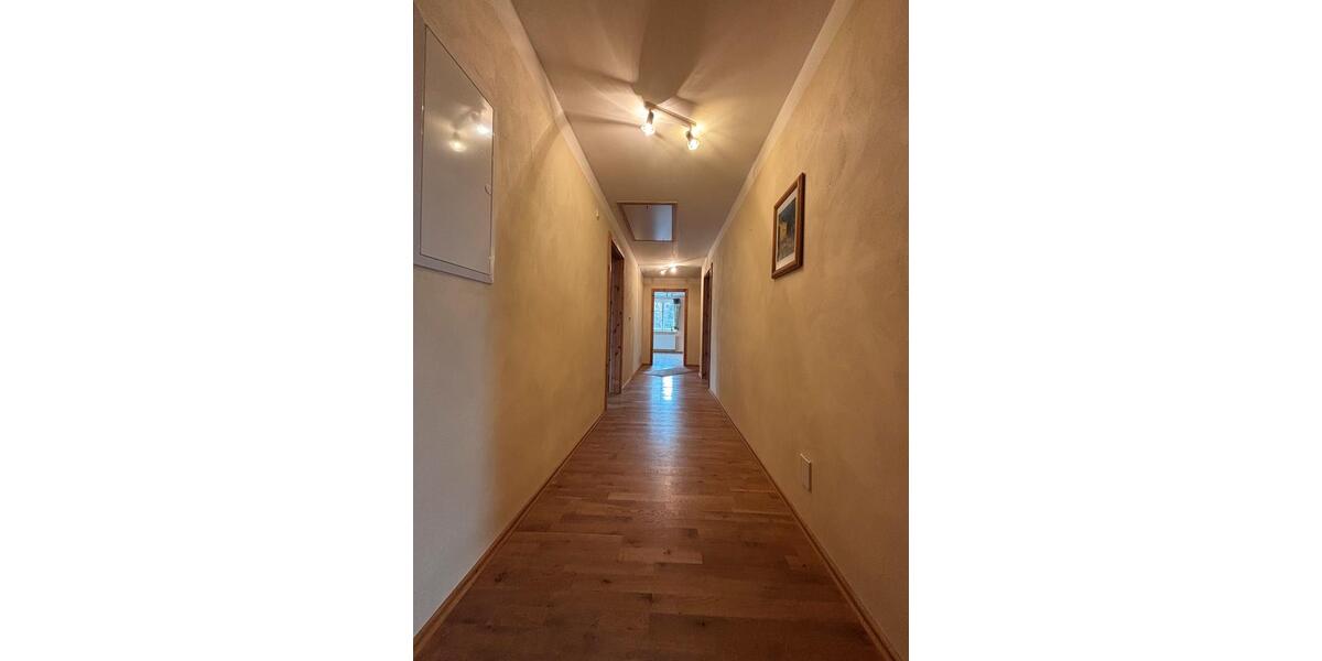 Dachgeschoßwohnung Bockenem - 3 Zimmer, 94 m&sup2;, 795&euro; | Angebot:25048536