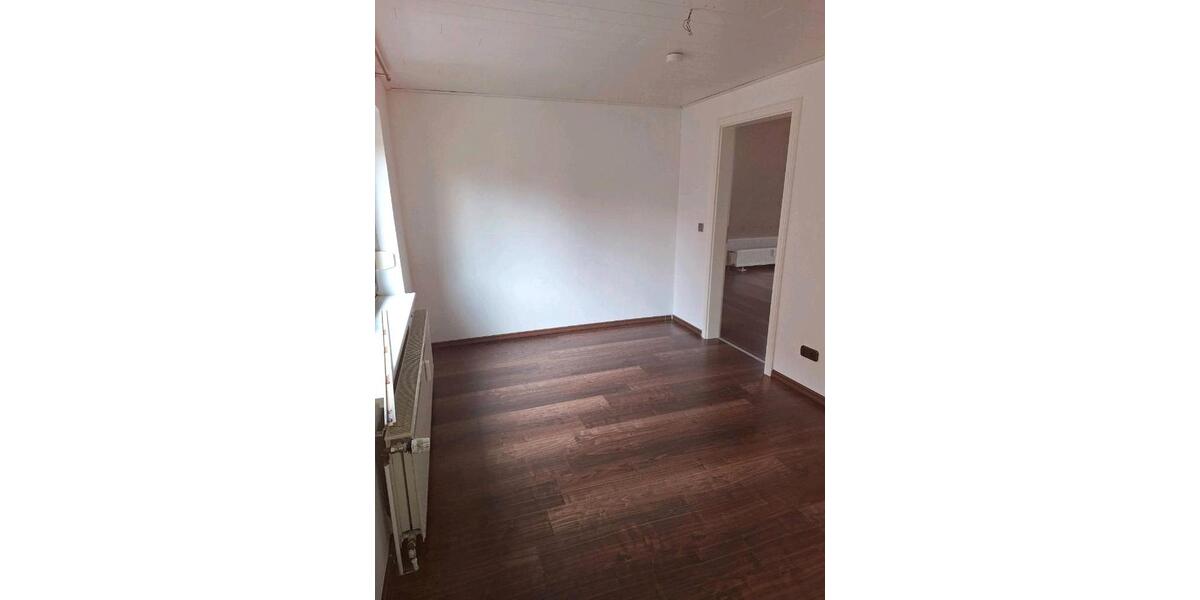 Dachgeschoßwohnung Ilsede - 2 Zimmer, 58 m&sup2;, 670&euro; | Angebot:25918308