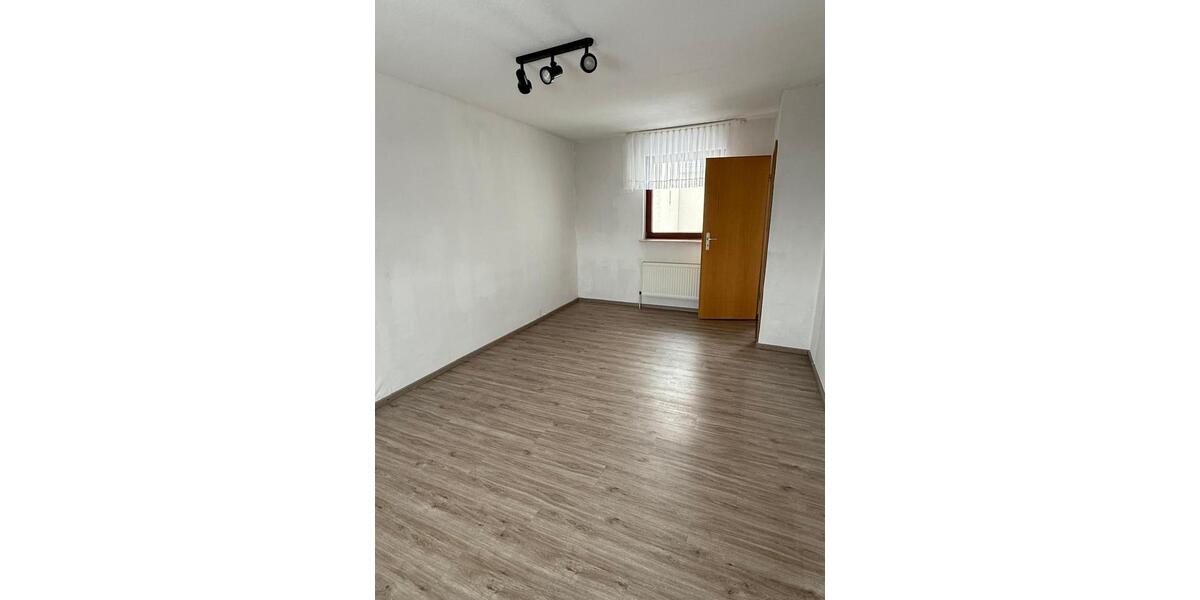 Reihenhaus Salzgitter - 3 Zimmer, 111 m&sup2;, 200.000&euro; | Angebot:26016588