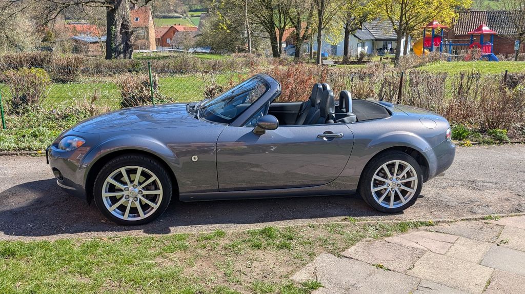 Mazda MX-5 58.500 km 11.900 &euro; Alfeld 31061