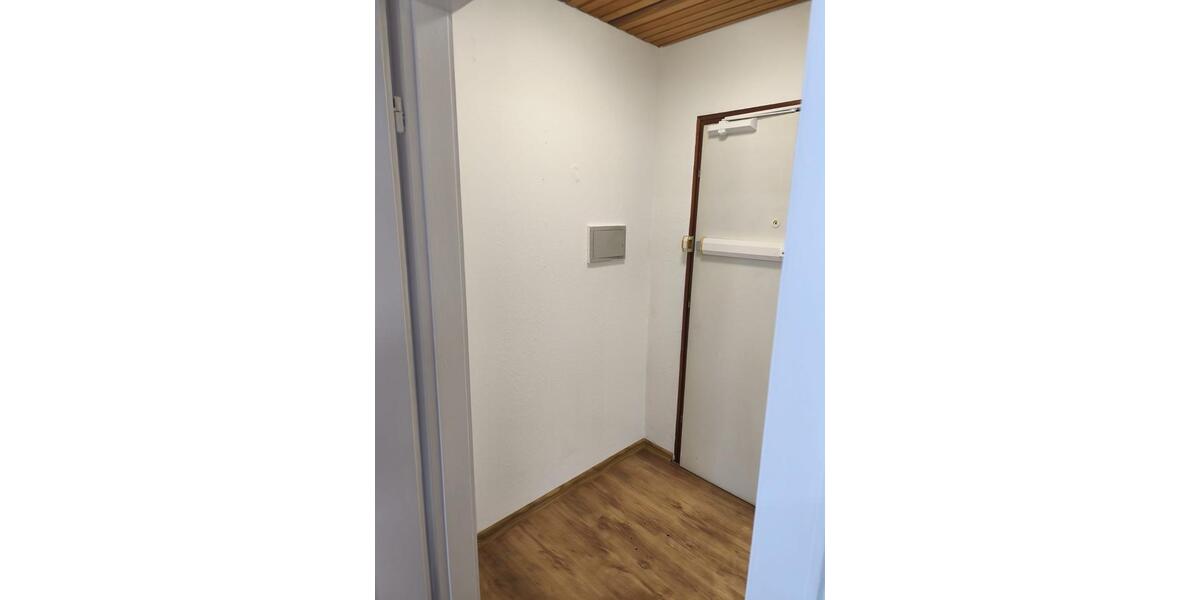 Dachgeschoßwohnung Pattensen - 1 Zimmer, 40 m&sup2;, 480&euro; | Angebot:25922656