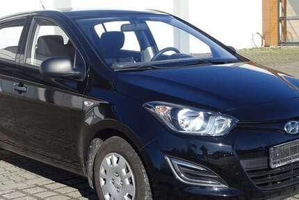 Hyundai i20 89.000 km 5.990 &euro; Salzgitter 38226