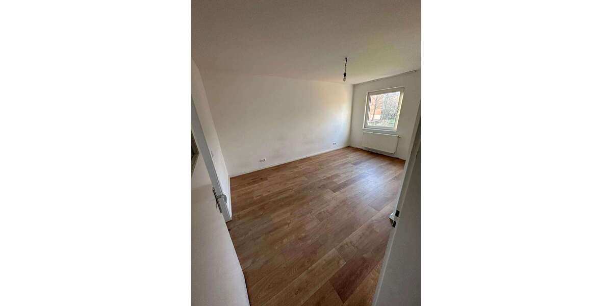 Etagenwohnung Salzgitter Lebenstedt - 2 Zimmer, 40 m&sup2;, 380&euro; | Angebot:22513988