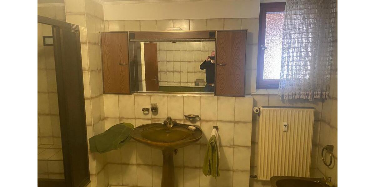 Etagenwohnung Lamspringe - 9 Zimmer, 228 m&sup2;, 1.650&euro; | Angebot:25057044