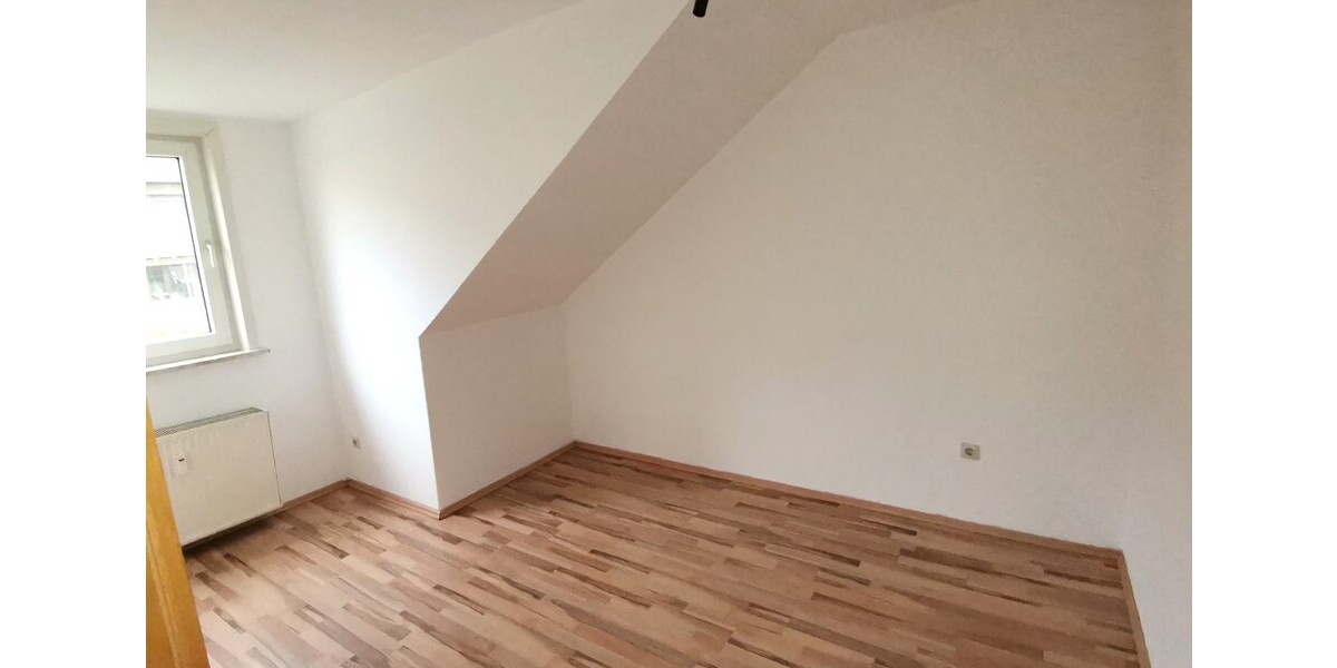 Sonnige Dachgeschosswohnung mit tollem Ausblick! - Dachgeschoßwohnung Alfeld Röllinghausen | Angebot:26378669