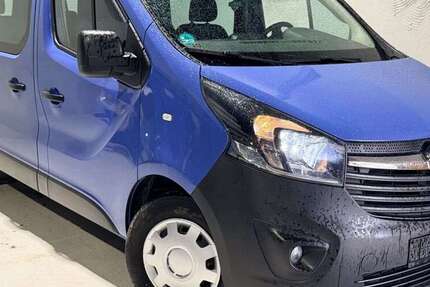 Opel Vivaro 96.000 km 14.990 &euro; Hannover 30179