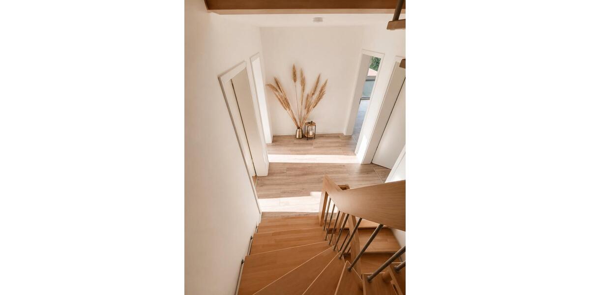 Doppelhaushälfte Lengede - 7 Zimmer, 165 m&sup2;, 1.980&euro; | Angebot:26641328