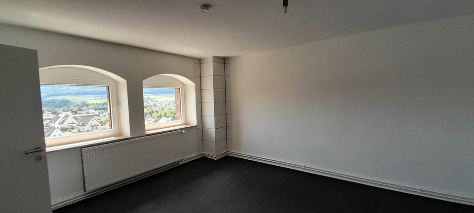 Etagenwohnung Freden (Leine) - 6 Zimmer, 130 m&sup2;, 845&euro; | Angebot:25719889