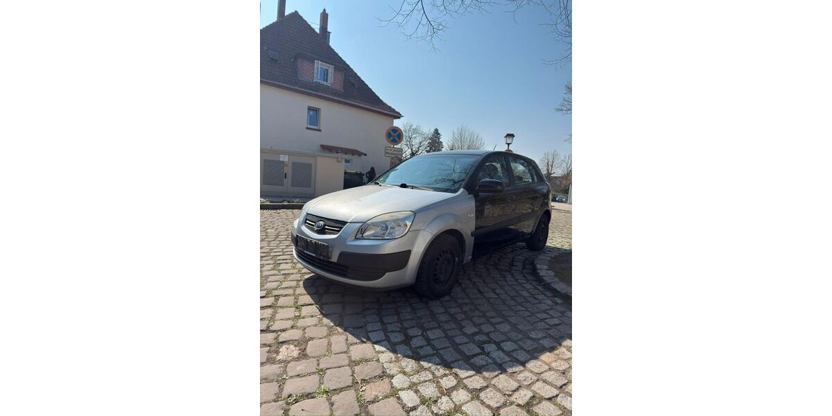 Kia Rio 210.000 km 650 &euro; Ronnenberg 30952