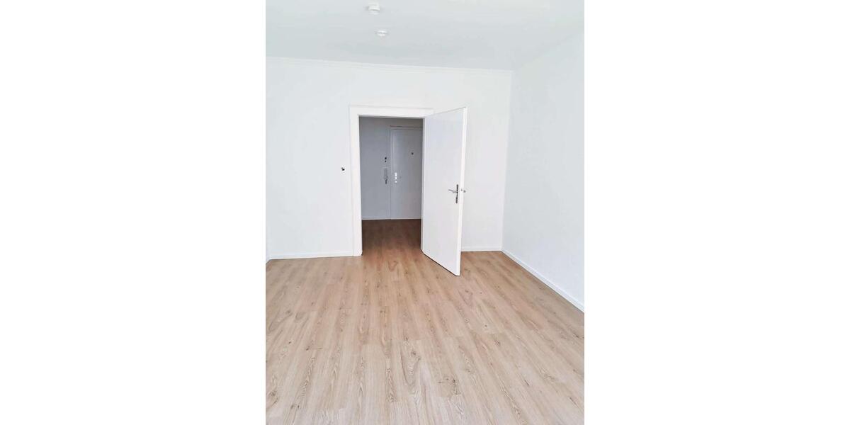 Etagenwohnung Hildesheim - 4 Zimmer, 120 m&sup2;, 960&euro; | Angebot:25904595