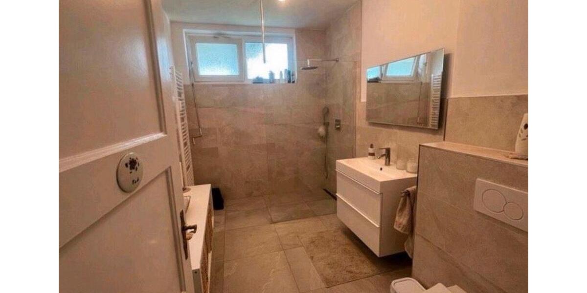 Etagenwohnung Hildesheim - 3.5 Zimmer, 133 m&sup2;, 1.064&euro; | Angebot:25937145