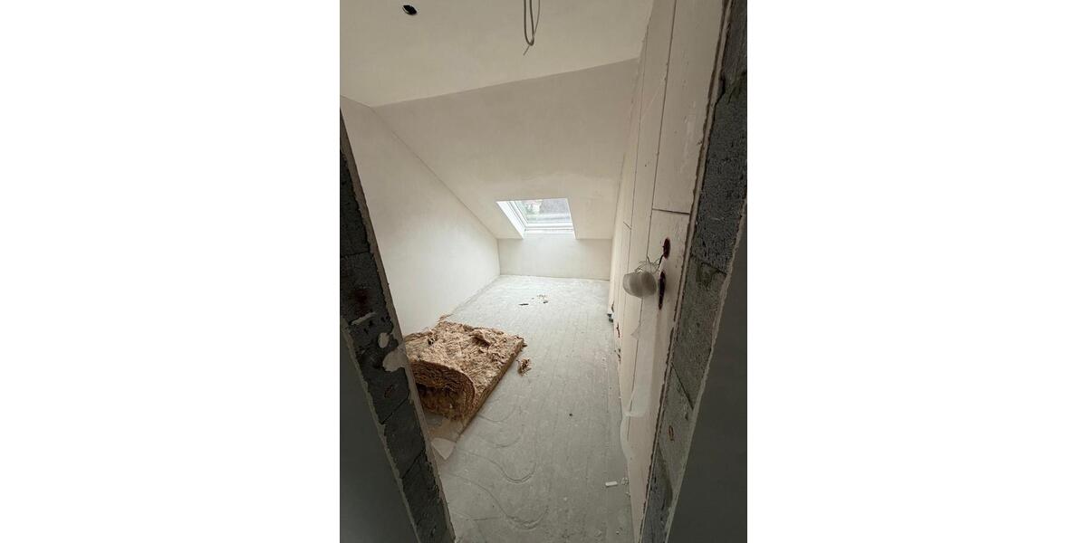 Einfamilienhaus Alfeld (Leine) - 12 Zimmer, 240 m&sup2;, 390.000&euro; | Angebot:25703681