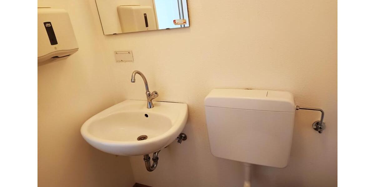 Erdgeschoßwohnung Springe - 3 Zimmer, 99 m&sup2;, 900&euro; | Angebot:25368324