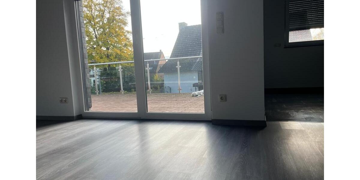 Terrassenwohnung Laatzen - 3 Zimmer, 118 m&sup2;, 1.750&euro; | Angebot:24863334