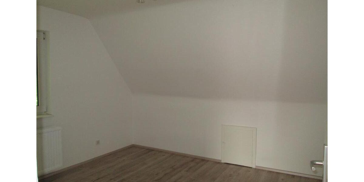 Dachgeschoßwohnung Salzgitter - 3 Zimmer, 48 m&sup2;, 289&euro; | Angebot:25753498