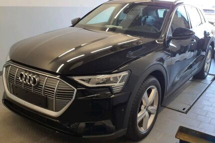 Audi e-tron 50.400 km 35.950 &euro; Salzgitter 38259